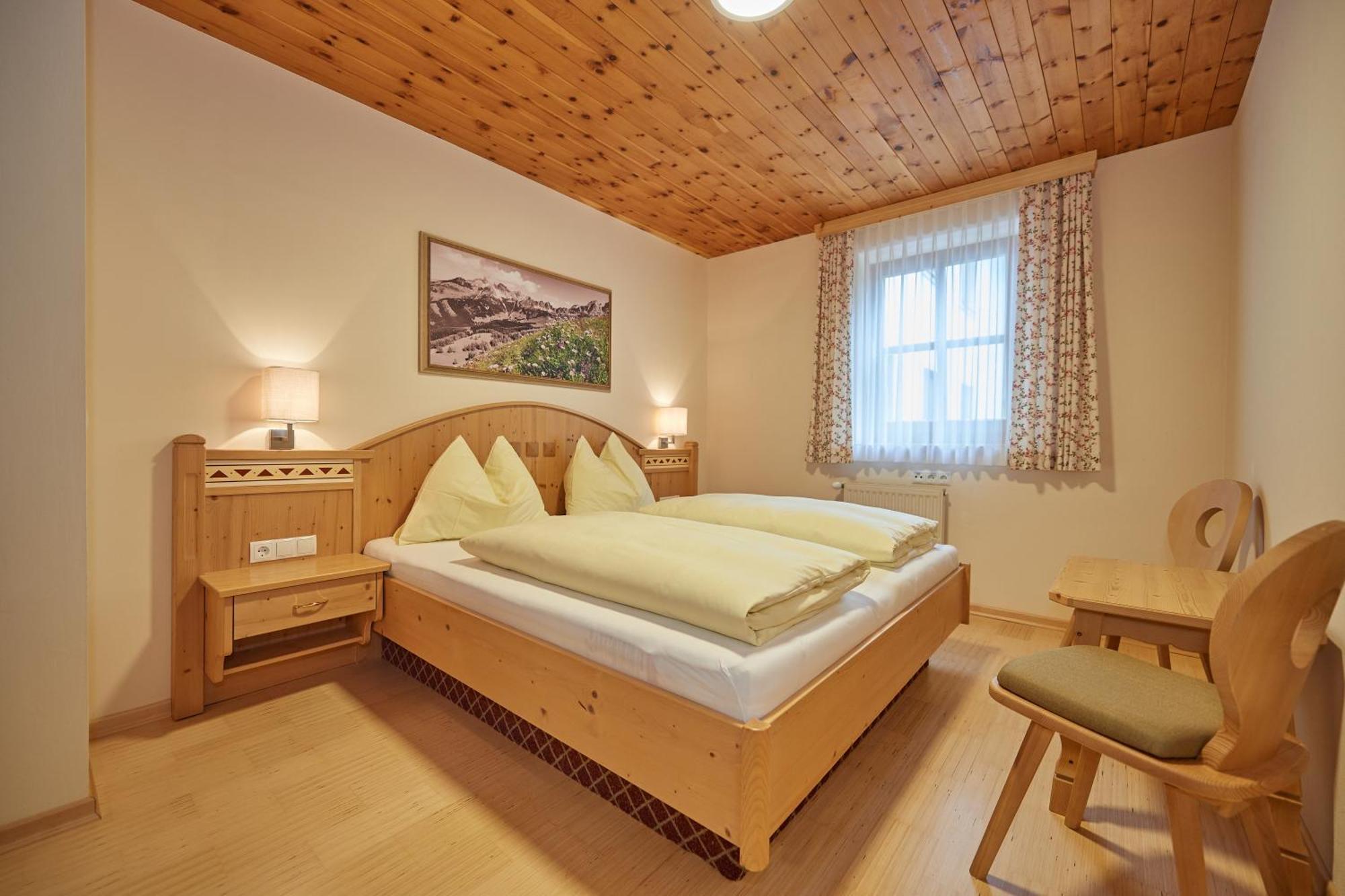 Hotel Am Sonnenhügel 3*